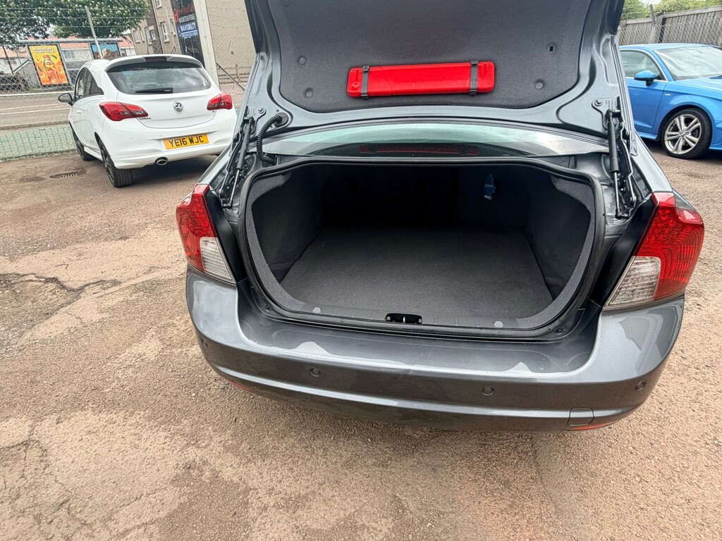 Volvo S40 Se Lux Black #16