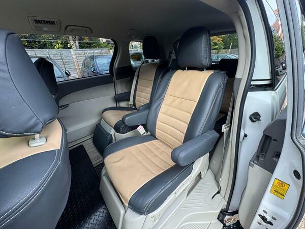 Toyota Estima 4Wd Auto  #21