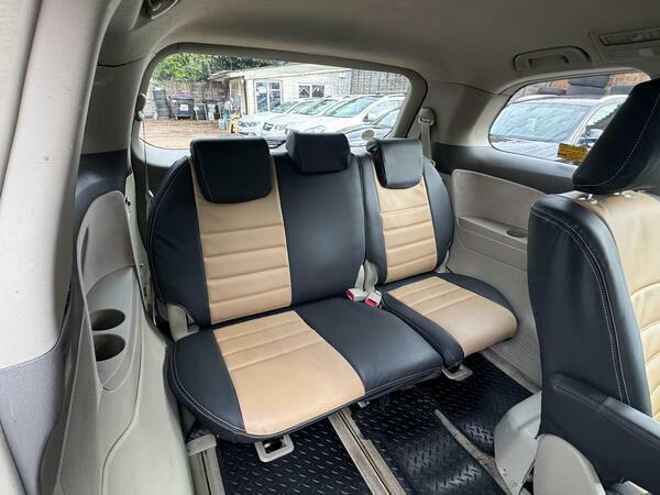 Toyota Estima 4Wd Auto  #26
