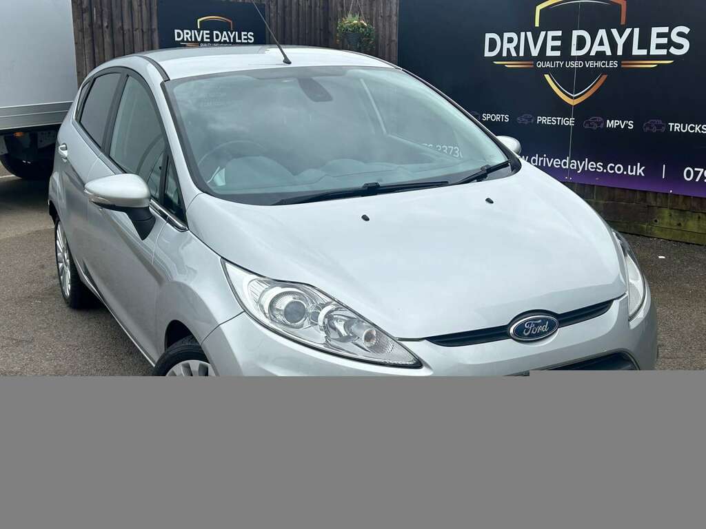 Ford Fiesta 1.6 Fiesta Titanium 90 Tdci Silver #5