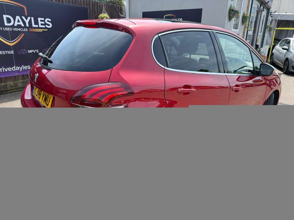 Peugeot 208 1.2 208 Allure Premium GJ18YMU Red #3