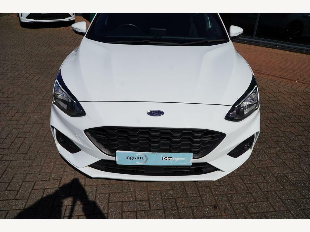 Ford Focus 1.0T Ecoboost St-line Hatchback White #2