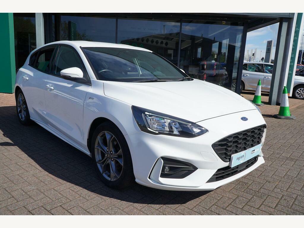 Ford Focus 1.0T Ecoboost St-line Hatchback White #6