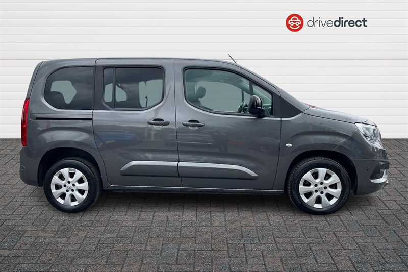 Vauxhall Combo Life 1.5 Turbo D Se Mpv 6Spd Euro 6 CE72XJO Grey #2