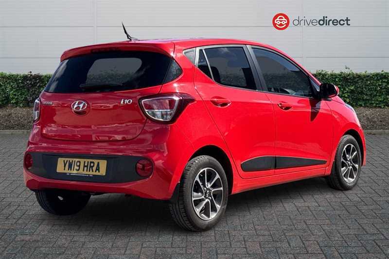 Hyundai I10 1.0 Premium Hatchback Euro 6 67 YW19HRA Red #3
