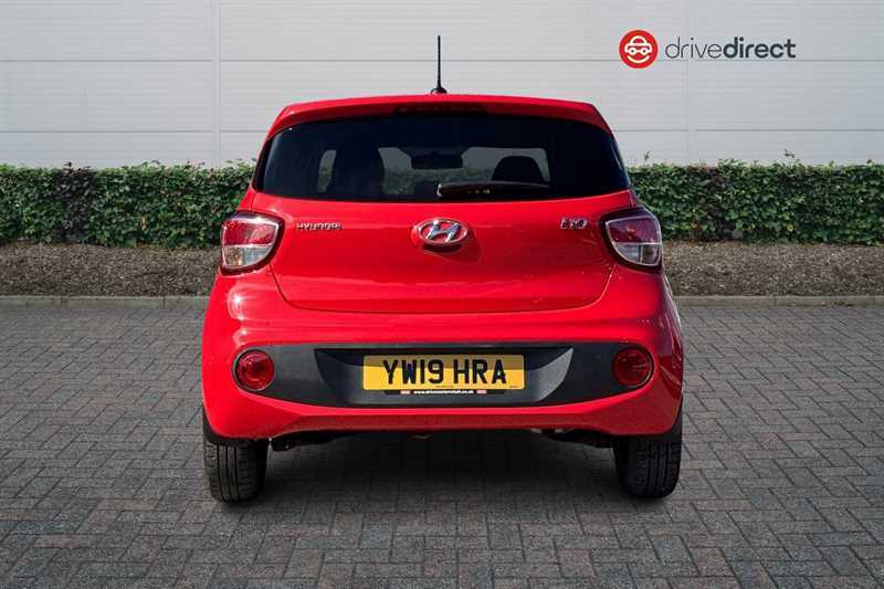 Hyundai I10 1.0 Premium Hatchback Euro 6 67 YW19HRA Red #4