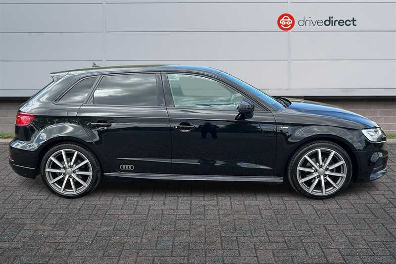 Audi A3 1.5 Tfsi Cod 35 Black Edition Sportback KU19NBV Black #2