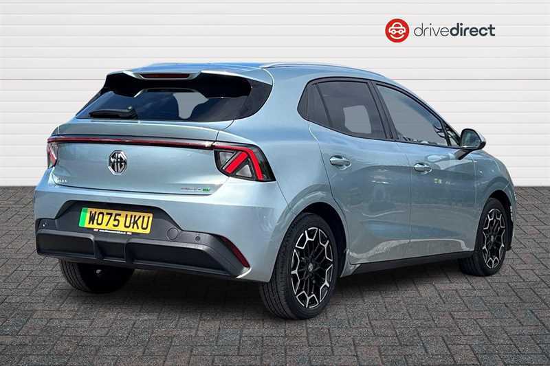 MG MG4 53.9Kwh Premium Long Range Hatchback WO75UKU Green #3