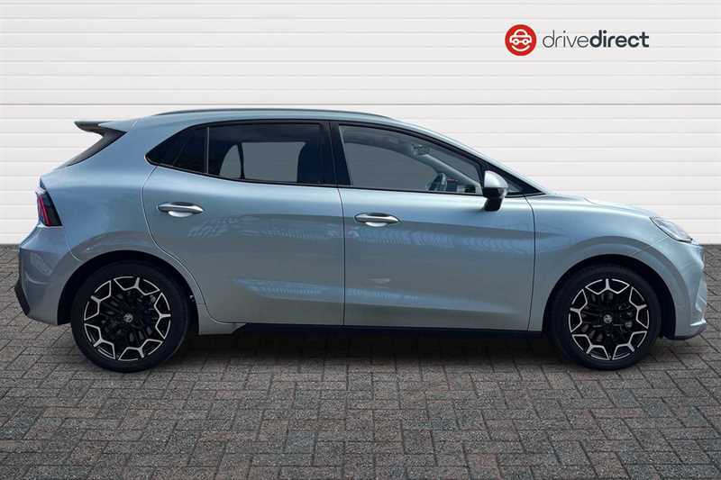 MG MG4 53.9Kwh Premium Long Range Hatchback WO75UKU Green #2