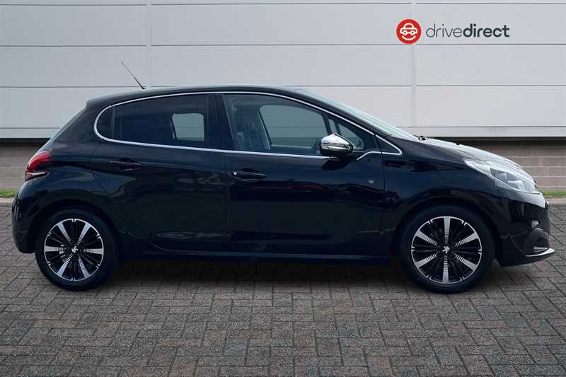 Peugeot 208 1.2 Puretech Tech Edition Hatchback Man DSZ5406 Black #2