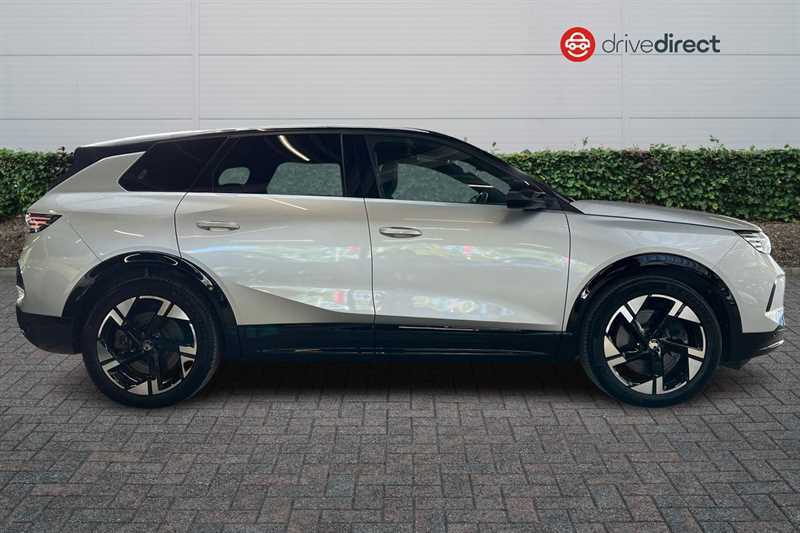 Vauxhall Grandland 73Kwh Ultimate Suv 213 Ps VN74YUC Grey #2