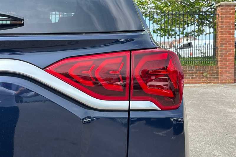 SsangYong Korando K35 White #32