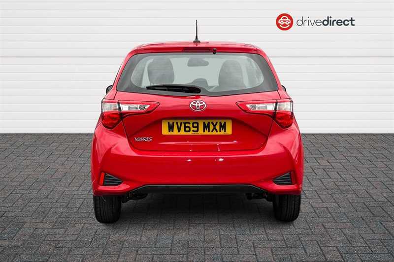 Toyota Yaris 1.5 Vvt-i Icon Hatchback Euro 6 WV69MXM Red #4