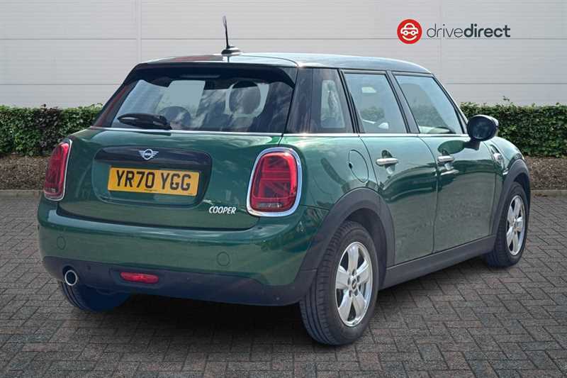 Mini Hatch 1.5 Cooper Classic Hatchback Steptronic YR70YGG Green #3