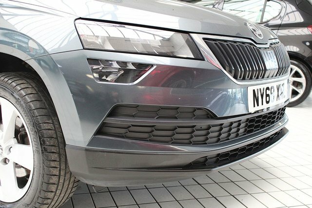 Skoda Karoq Tsi Gpf Se Suv NY68XNL Grey #5