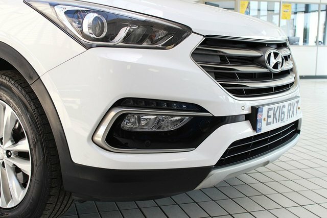 Hyundai Santa Fe 2.2 Crdi Blue Drive Premium Suv 4W EK16RXT White #5