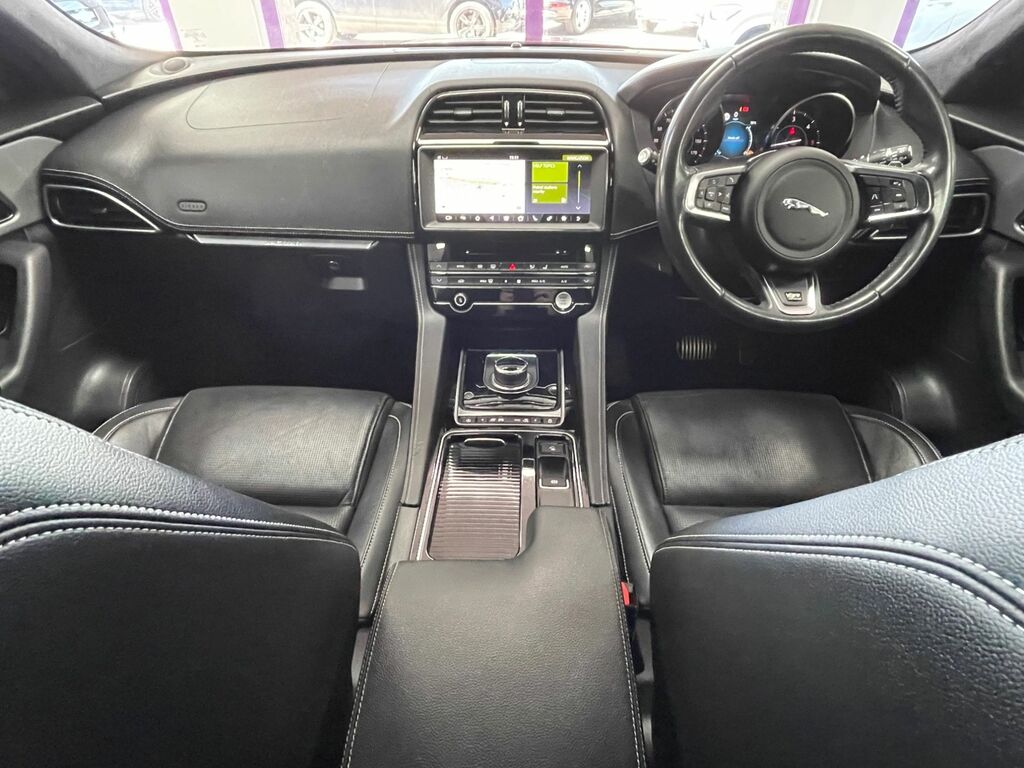 Jaguar F-Pace Diesel S900ASR Red #2