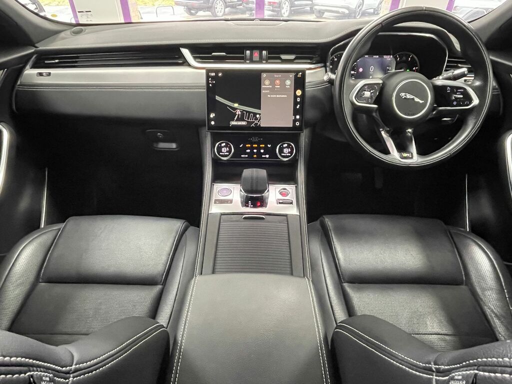 Jaguar F-Pace Diesel YH21LDP Black #2