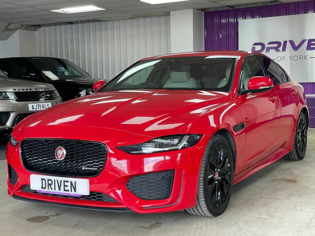 Jaguar XE R-dynamic S Red #6