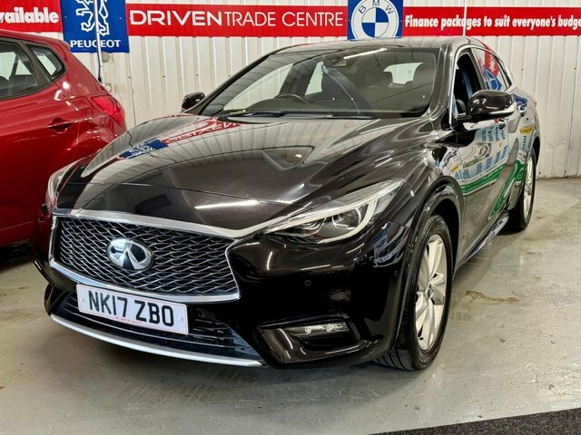 Infiniti Q30 1.5D Premium Tech Hatchback Euro Black #3