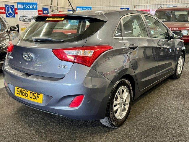 Hyundai I30 1.6 Crdi Blue Drive Se Hatchback EN66OSF Grey #4