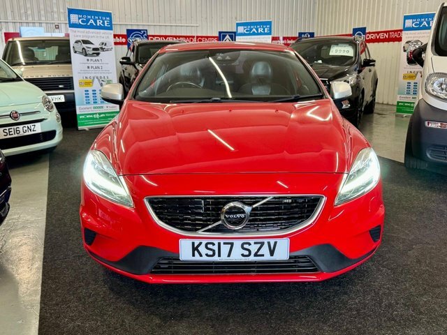 Volvo V40 2.0 D4 R-design Hatchback Euro 6 Red