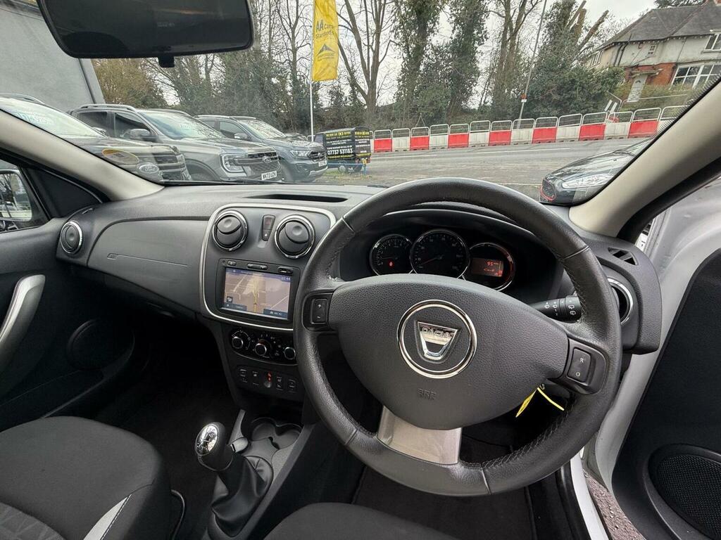 Dacia Sandero Stepway Hatchback 1.5 Dci Laureate Euro 6 Ss 2016 White #6