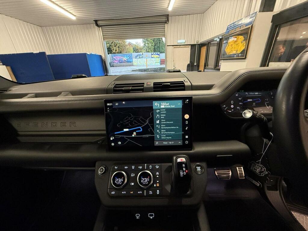 Land Rover Defender 110 Suv 3.0 D300 Mhev X-dynamic Hse 4Wd Euro 6 S EO72XLL Black #6
