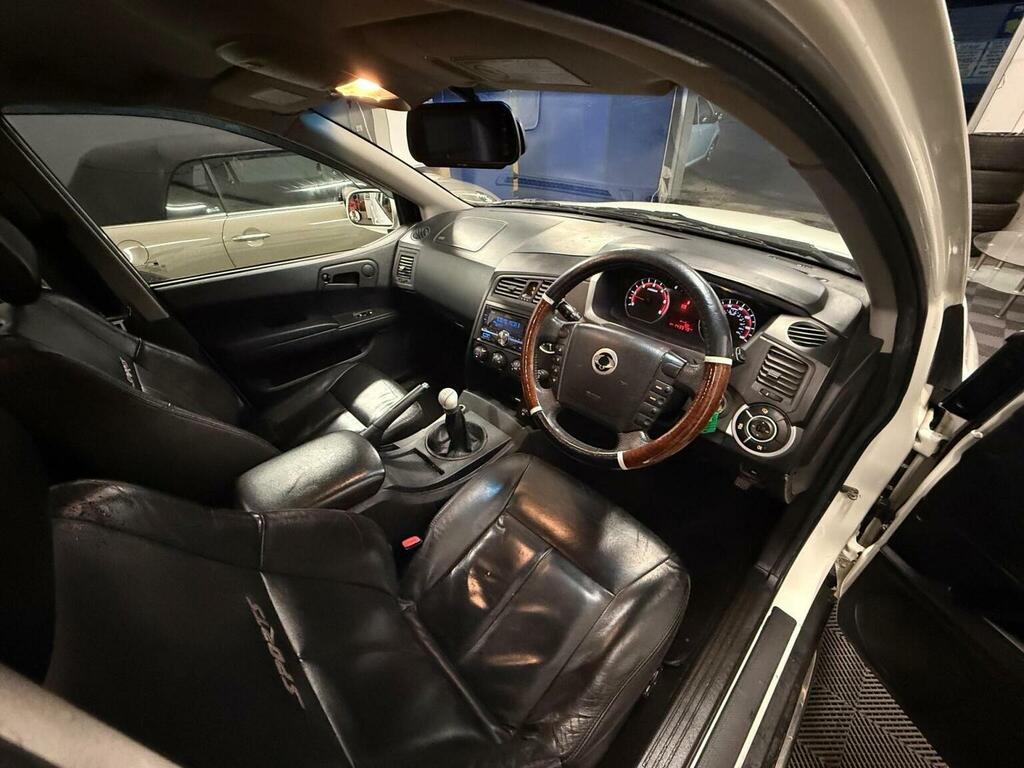 SsangYong Korando Sports 2L Ex Black #4