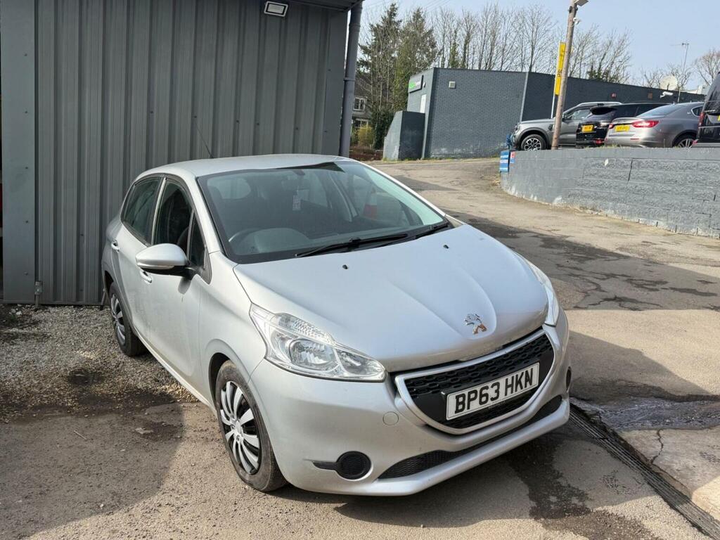 Peugeot 208 Hatchback 1.2 Vti Access Euro 5 201463 Silver