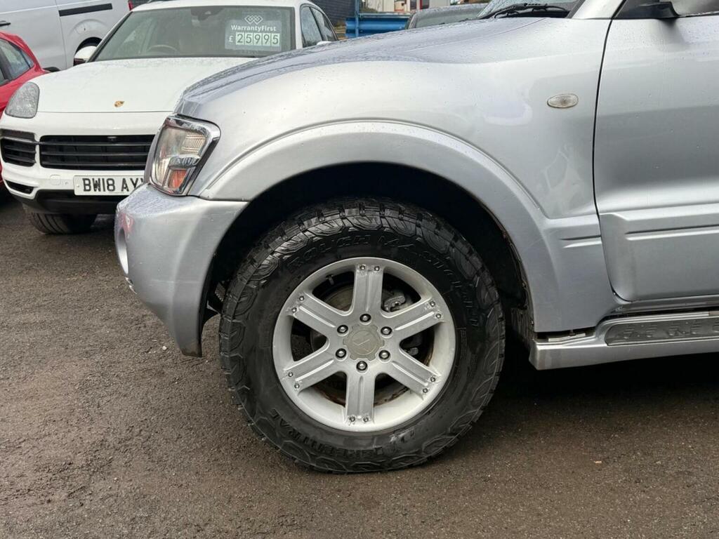 Mitsubishi Shogun Shogun Di-d Eleg-ce Lwb A Grey #7