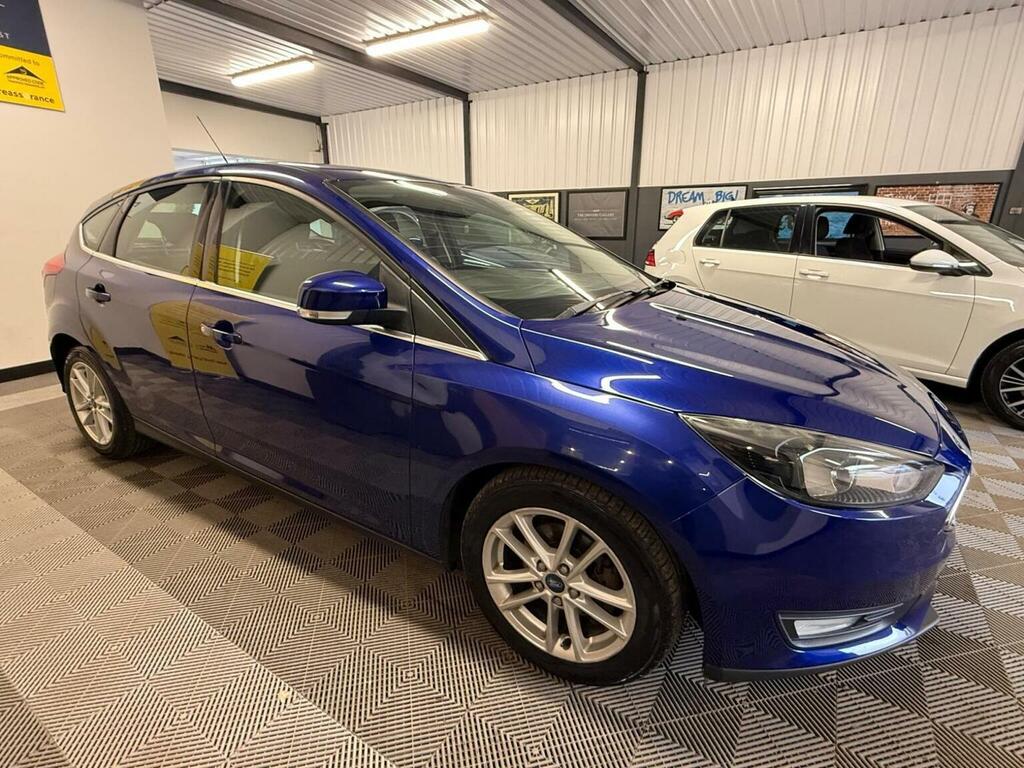 Ford Focus Hatchback 1.6 Tdci Zetec Euro 5 Ss 201515 CN15JYK Blue #6