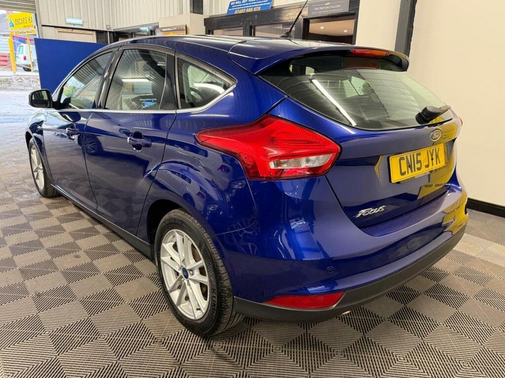 Ford Focus Hatchback 1.6 Tdci Zetec Euro 5 Ss 201515 CN15JYK Blue #3