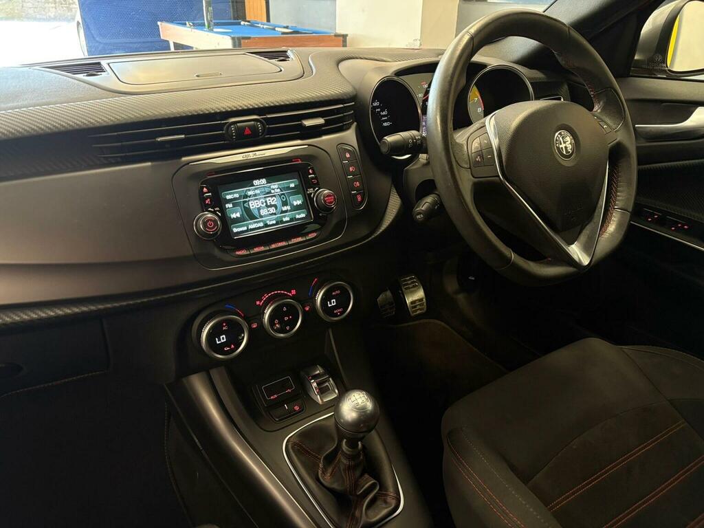 Alfa Romeo Giulietta Hatchback 1.4 Tb Multiair Super Euro 6 Ss Red #4