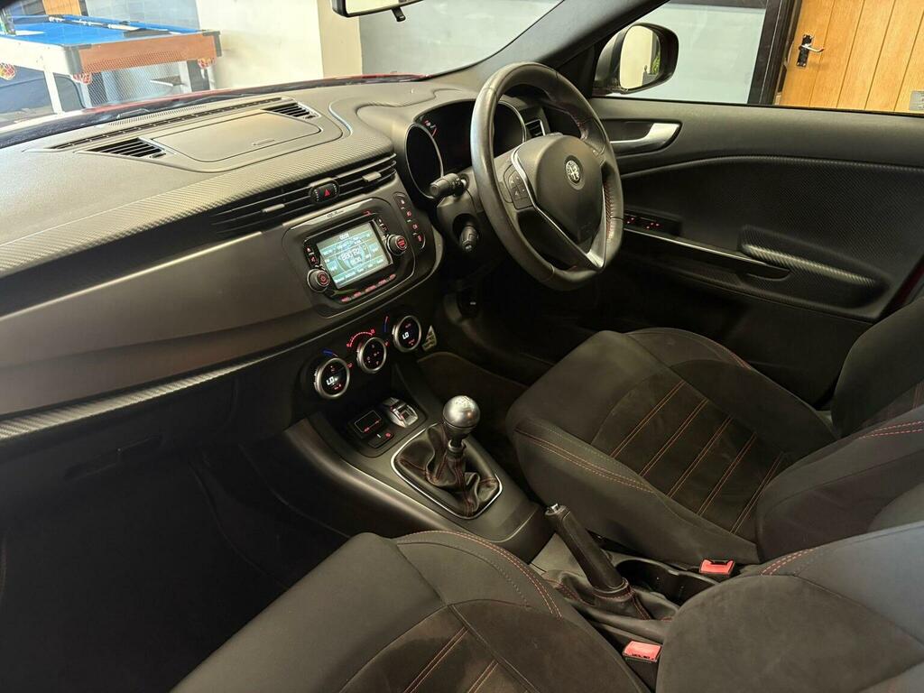 Alfa Romeo Giulietta Hatchback 1.4 Tb Multiair Super Euro 6 Ss Red #3
