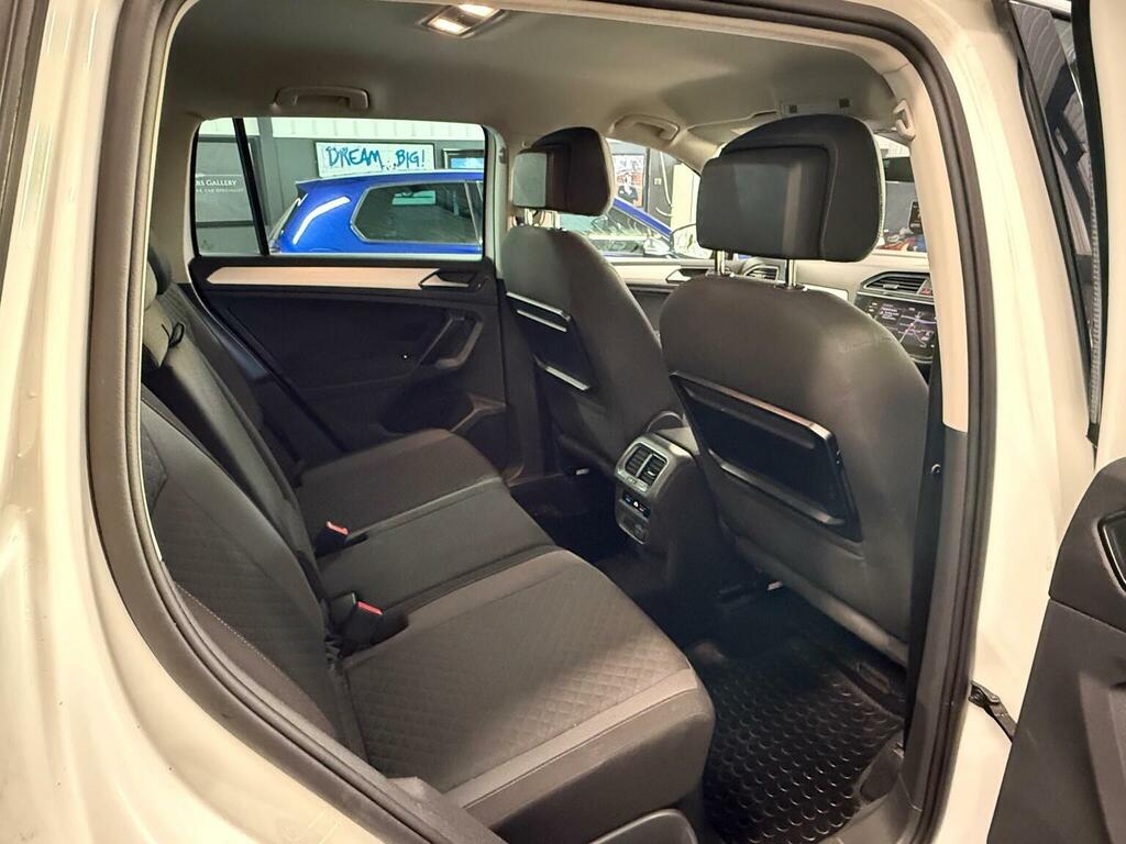 Volkswagen Tiguan Suv 2.0 Tdi Se Navigation Dsg 4Motion Euro 6 Ss AE67WNO White #6