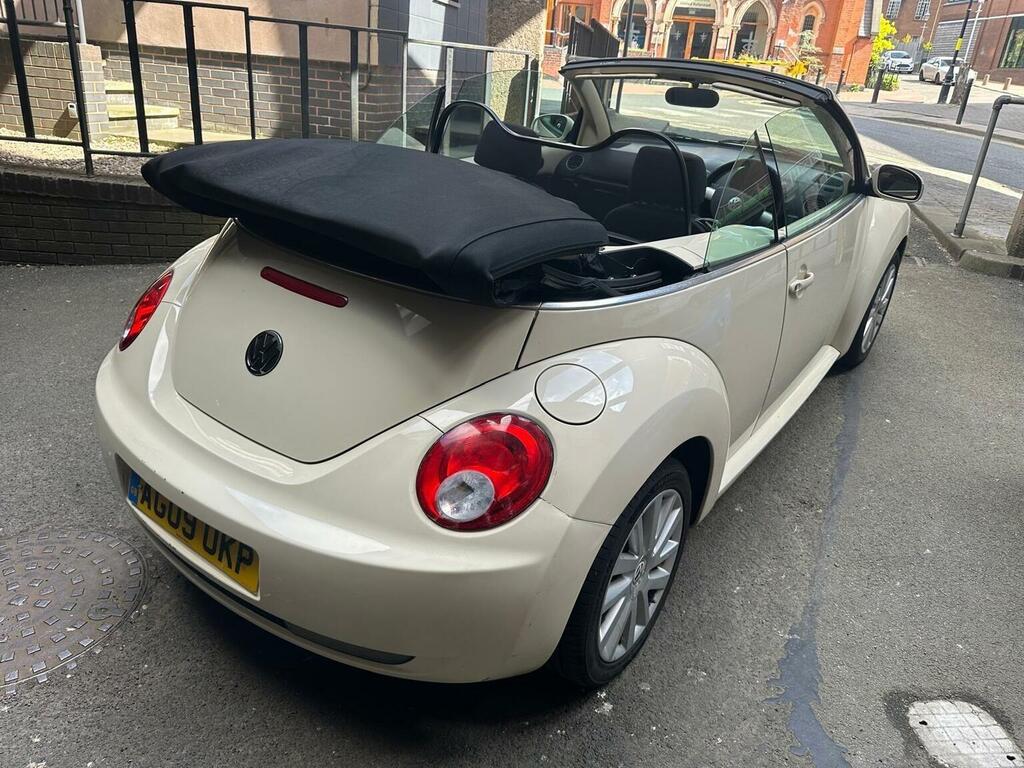 Volkswagen Beetle Convertible 1.9 Tdi Cabriolet Euro 4 200909 Beige #2