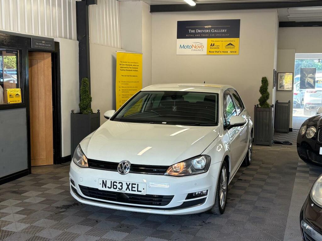 Volkswagen Golf Hatchback 2.0 Tdi Bluemotion Tech Gt Euro 5 Ss White