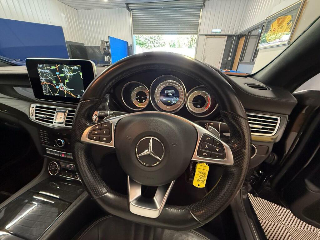 Mercedes-Benz CLS Amg Line White #22