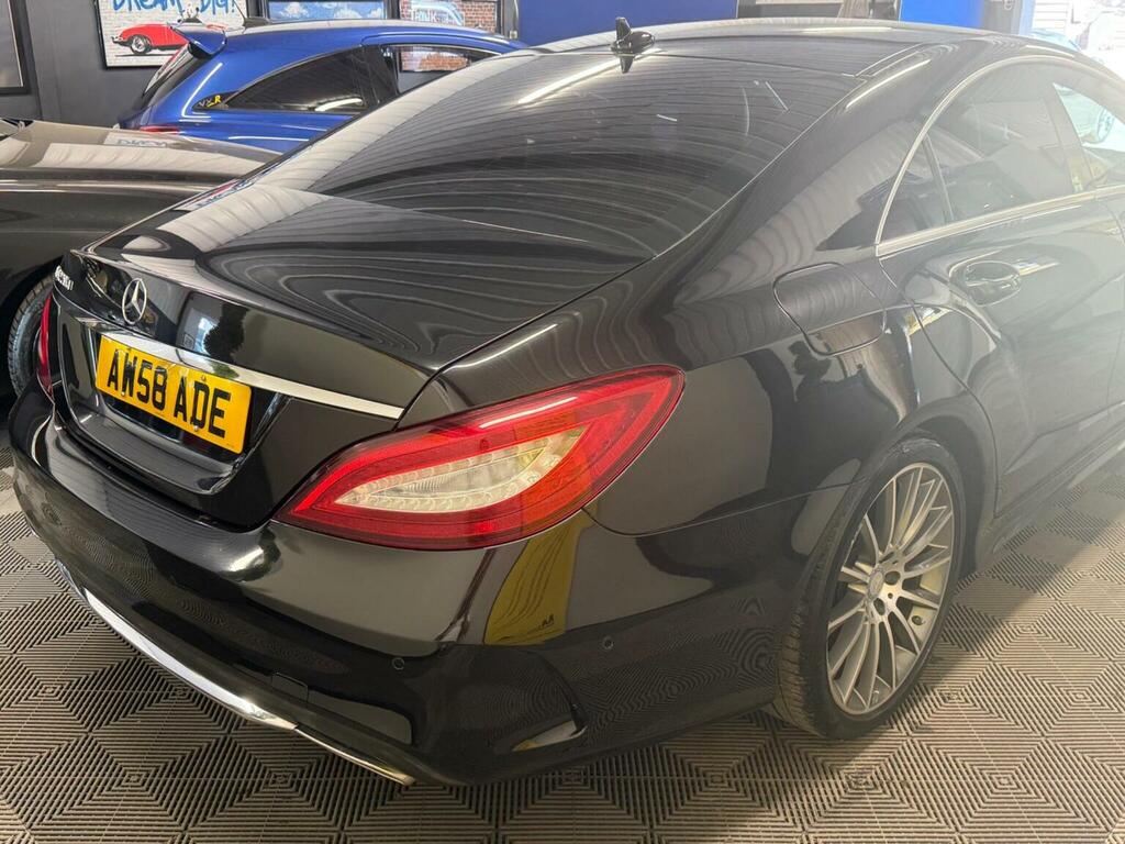 Mercedes-Benz CLS Amg Line White #13