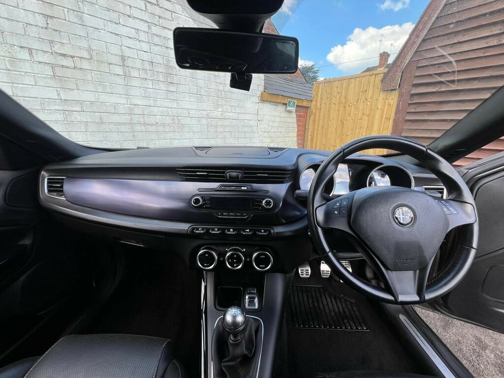Alfa Romeo Giulietta  Black #8