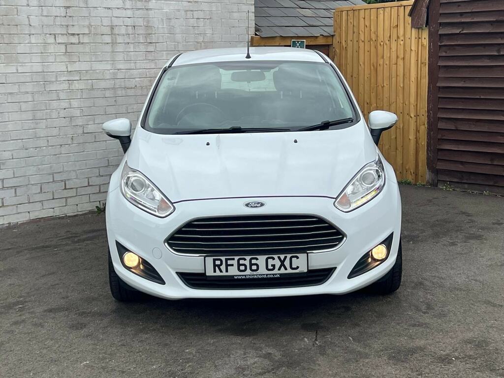 Ford Fiesta 1.0T Ecoboost Zetec Euro 6 Ss RF66GXC White #2
