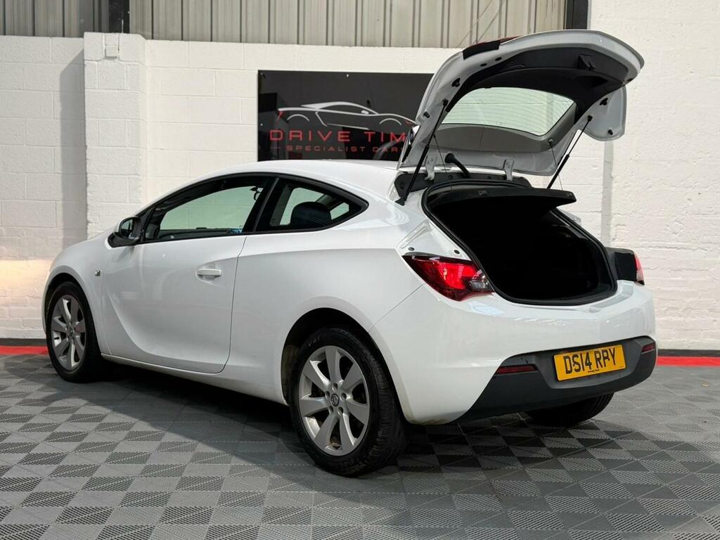 Vauxhall Astra GTC 1.4T 16V Sport Euro 5 Ss White #4