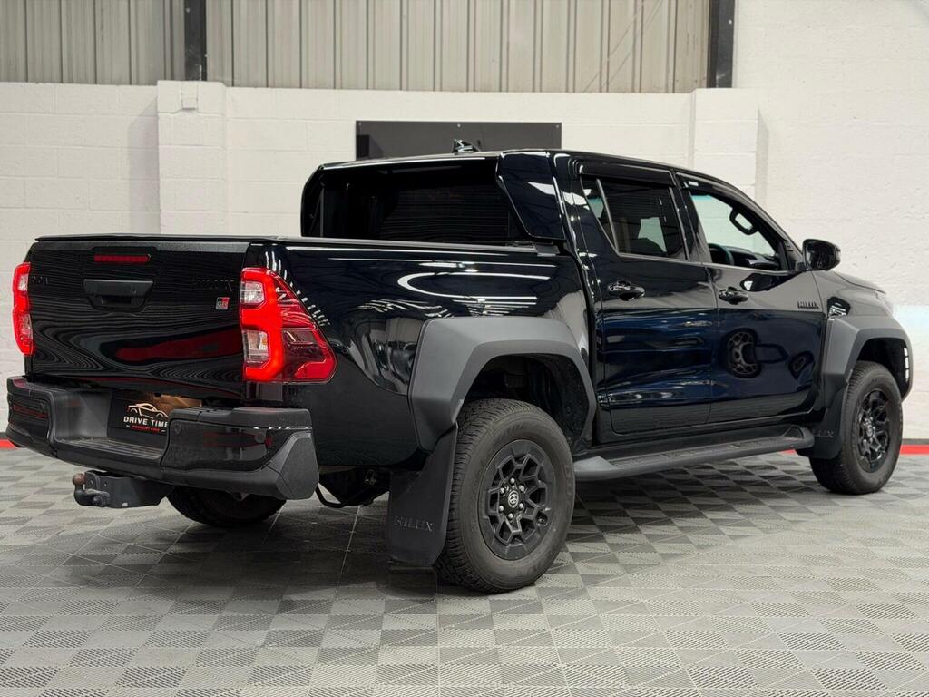 Toyota HILUX 2.8 D-4d Gr Sport II 4Wd Euro 6 Ss IMZ1357 Black #4