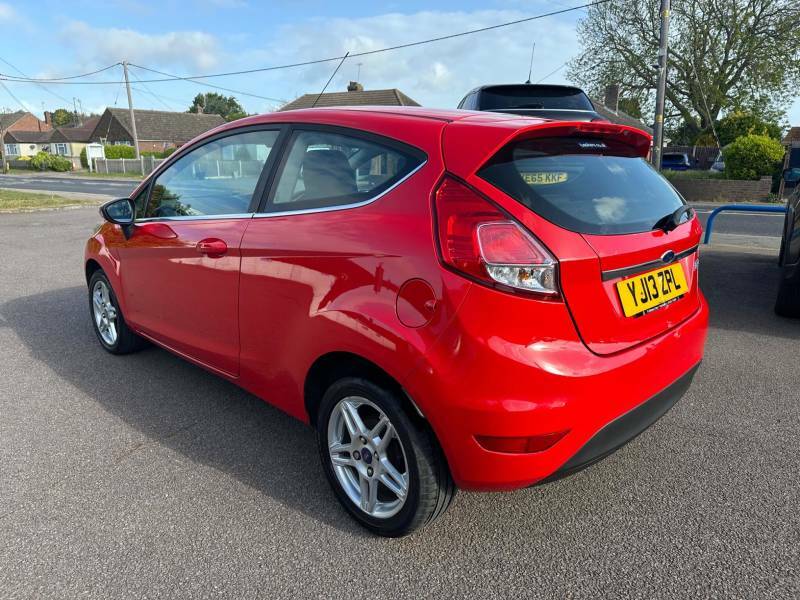 Ford Fiesta 1.25 Zetec Euro 5 - 2013 13 YJ13ZPL Red #5
