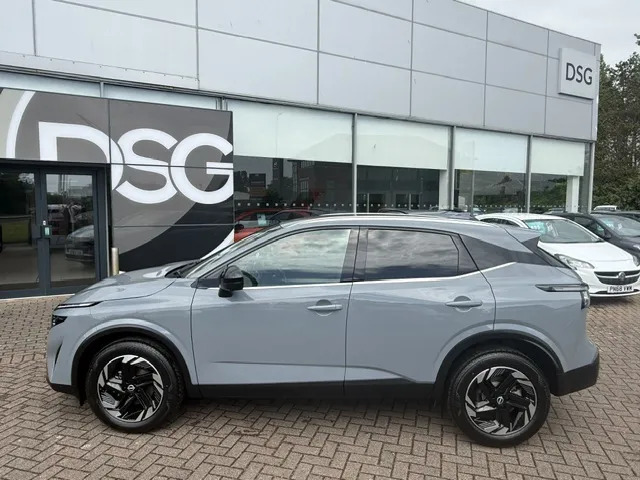 Nissan Qashqai 1.3 Dig-t Mh N-connecta NG75GFO Grey #2