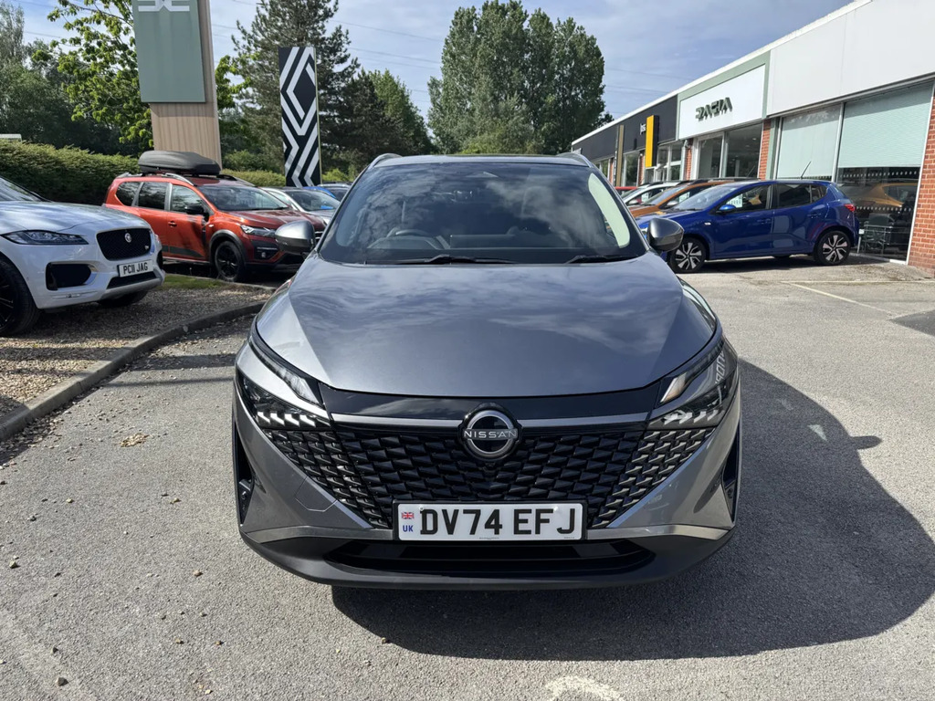 Nissan Qashqai 1.3 Dig-t Mh N-connecta Glass Roof Grey