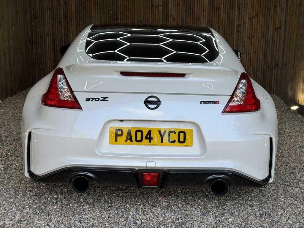 Nissan 370Z 3.7 V6 Nismo Euro 6 White #5