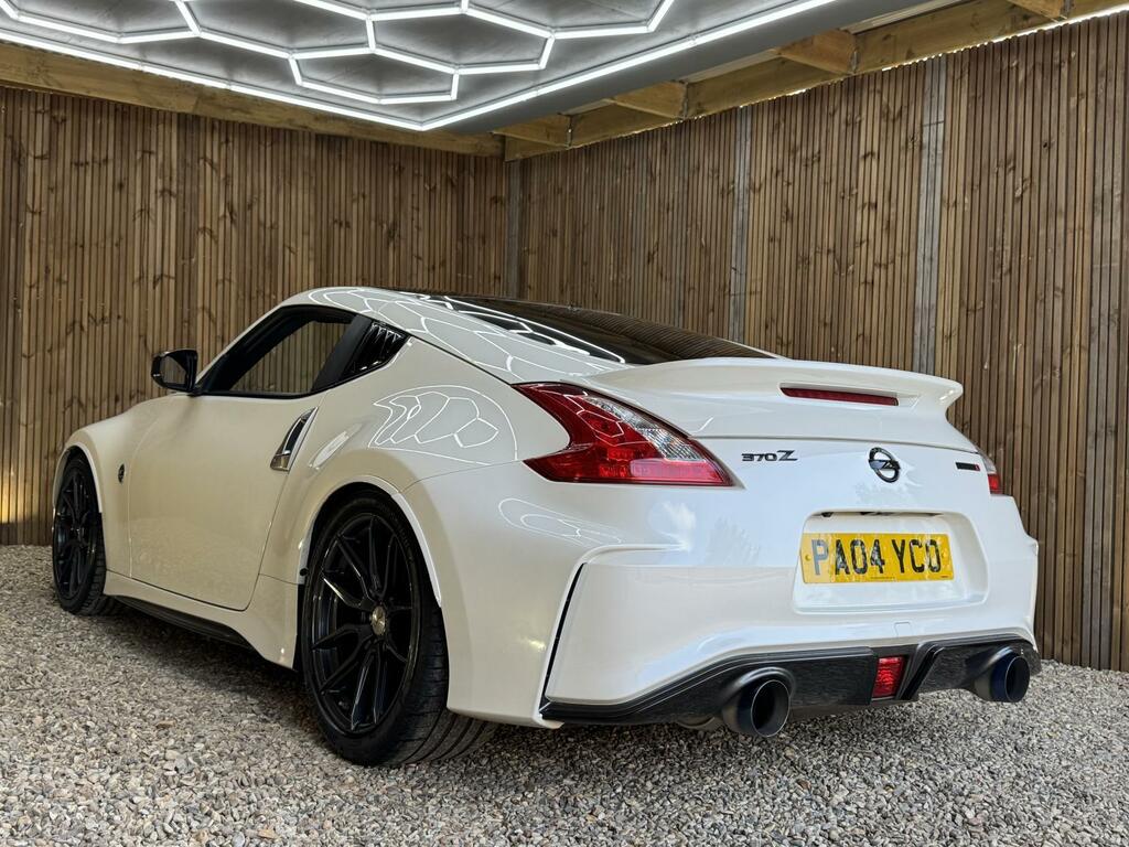Nissan 370Z 3.7 V6 Nismo Euro 6 White #4