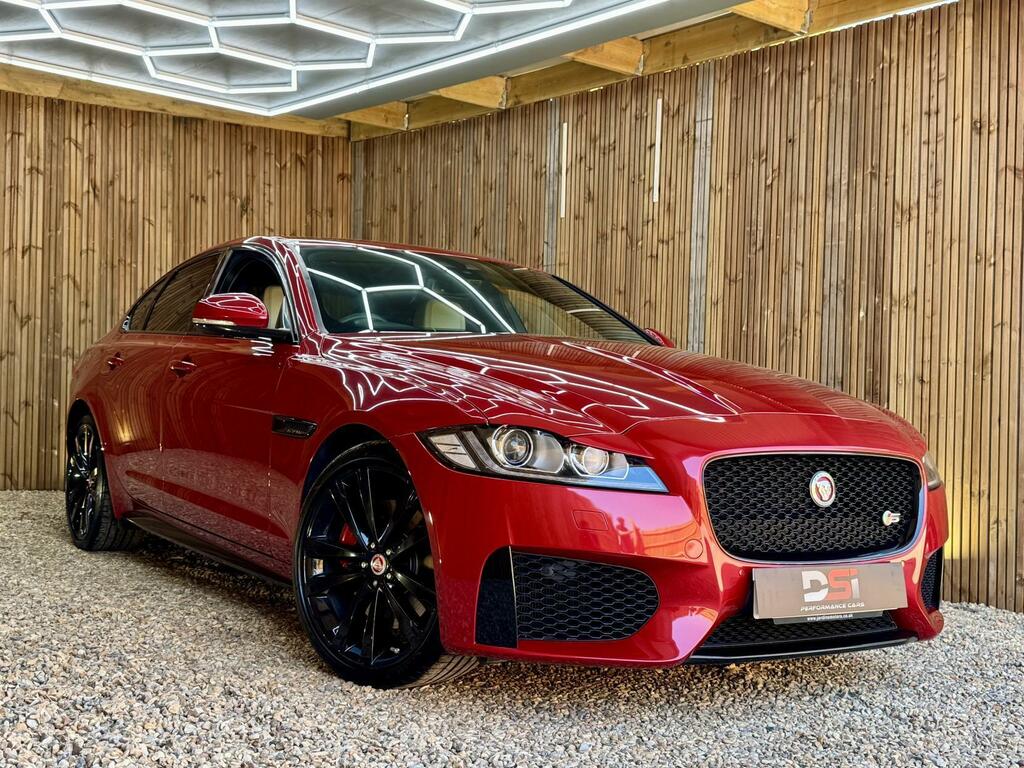 Jaguar XF 3.0D V6 S Euro 6 Ss Red
